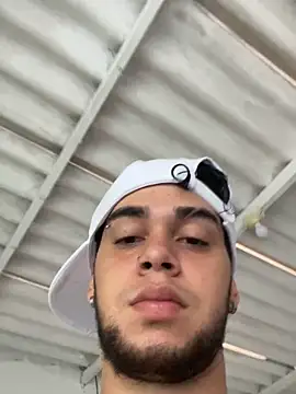 Snapshot of enzo_vittale03_ chatting on September 2025 03:35:02 PM enzo vittale03 online show from September 2025 03:35:02 PM