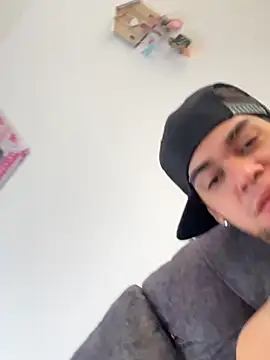 Snapshot of enzo_vittale03_ chatting on September 2025 03:16:01 PM enzo vittale03 online show from September 2025 03:16:01 PM