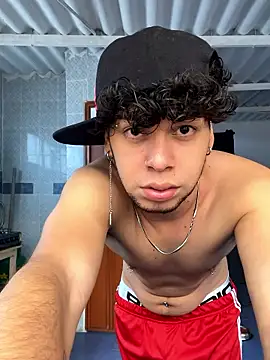 Snapshot of enzo_vittale03_ chatting on January 2026 06:57:01 PM enzo vittale03 online show from January 2026 06:57:01 PM