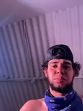 Snapshot of enzo_vittale03_ chatting on February 2026 01:41:02 PM enzo vittale03 online show from February 2026 01:41:02 PM