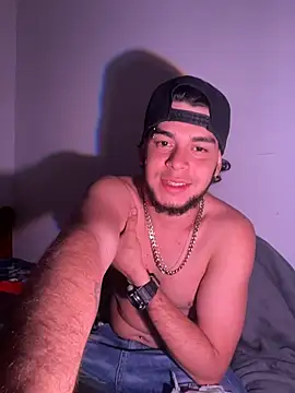 Snapshot of enzo_vittale03_ chatting on February 2026 03:46:02 AM enzo vittale03 online show from February 2026 03:46:02 AM