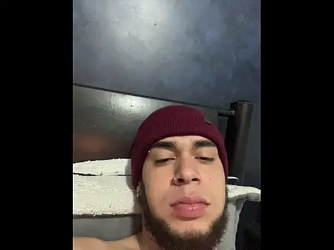 Snapshot of enzo_vittale03_ chatting on February 2026 01:25:02 AM enzo vittale03 online show from February 2026 01:25:02 AM