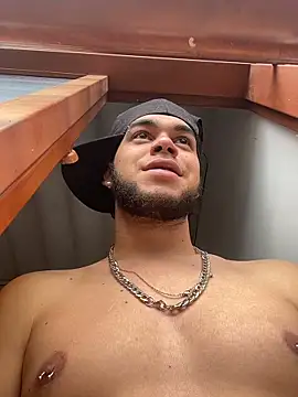 Snapshot of enzo_vittale03_ chatting on March 2026 08:55:01 PM enzo vittale03 online show from March 2026 08:55:01 PM