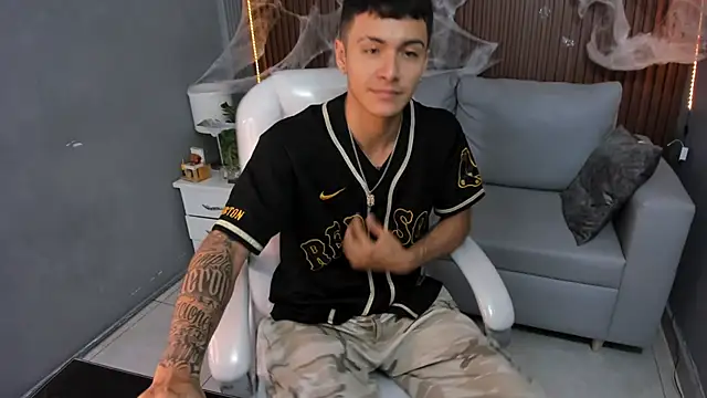 Leo santoro online show from October 2025 02:13:02 PM