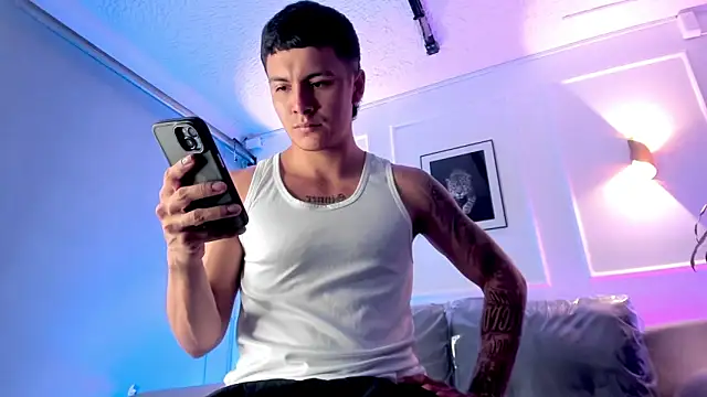 Leo santoro online show from April 2026 01:25:02 PM