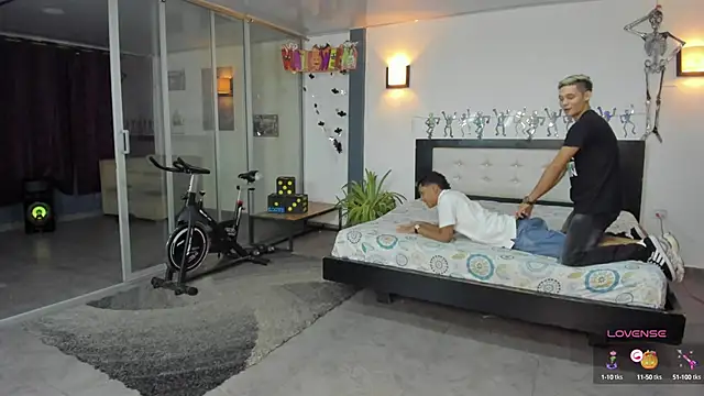 Bisexlifehot   online show from October 2025 11:13:02 PM