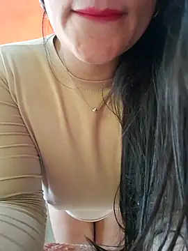 Snapshot of Nella_09 chatting on September 2025 06:43:02 PM Nella 09 online show from September 2025 06:43:02 PM