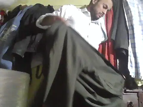 ursdreamperson online show from December 2025 02:37:02 PM