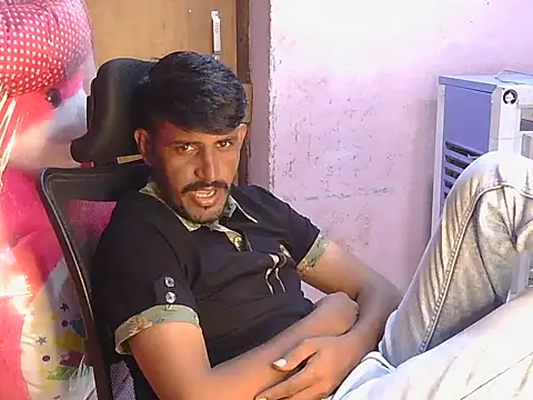 Snapshot of krishjaat43 chatting on June 2026 01:11:01 PM krishjaat43 online show from June 2026 01:11:01 PM
