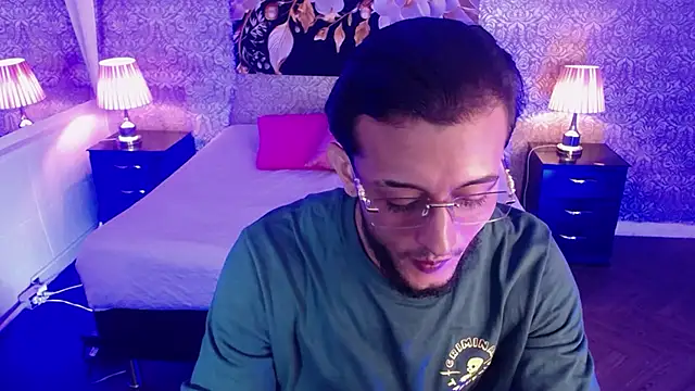 Snapshot of jonas_conor chatting on November 2025 07:57:02 PM jonas conor online show from November 2025 07:57:02 PM