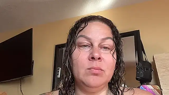 Snapshot of number1slut chatting on June 2026 01:47:01 PM number1slut online show from June 2026 01:47:01 PM