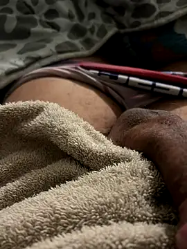 youyou933 online show from October 2025 04:32:02 AM