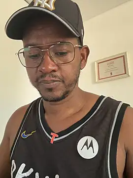 Snapshot of AndyCalifornia1 chatting on July 2026 03:18:02 PM AndyCalifornia1 online show from July 2026 03:18:02 PM