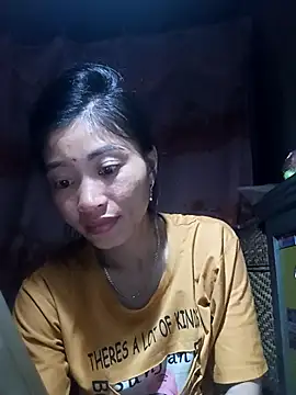 Snapshot of Phuongphuongg chatting on October 2025 03:09:01 PM Phuongphuongg online show from October 2025 03:09:01 PM