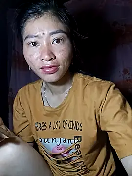 Snapshot of Phuongphuongg chatting on October 2025 10:32:02 PM Phuongphuongg online show from October 2025 10:32:02 PM