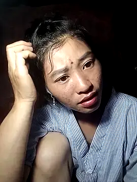 Snapshot of Phuongphuongg chatting on October 2025 01:45:02 PM Phuongphuongg online show from October 2025 01:45:02 PM