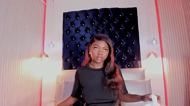 DahianaLopez  online show from April 2026 12:28:02 PM