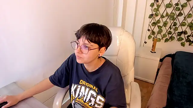 Nathaly ds online show from November 2025 07:46:01 PM