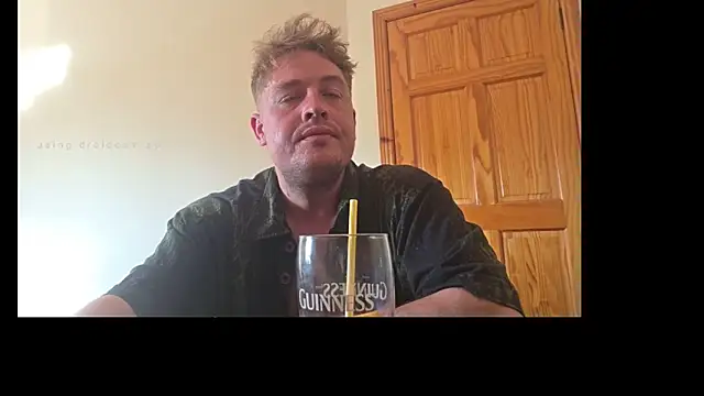 Snapshot of giovanotto47 chatting on May 2026 05:09:02 PM giovanotto47 online show from May 2026 05:09:02 PM