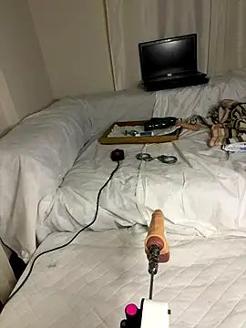 Ozge-SluttyScream69 online show from November 2025 09:49:02 PM