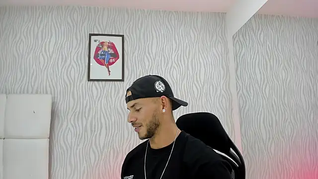 dylan jacobx online show from December 2025 08:36:02 PM