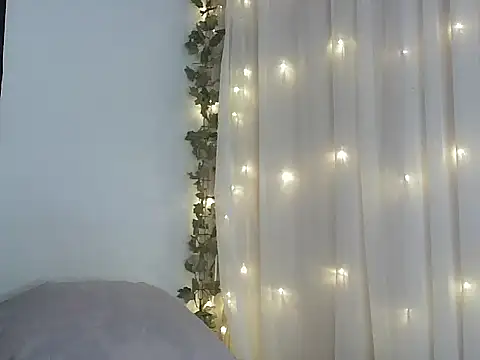 lishainparis18 online show from November 2025 07:35:02 PM