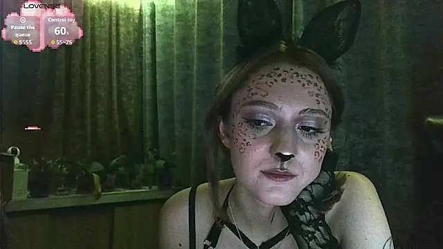 white liillyy online show from October 2025 10:44:02 PM