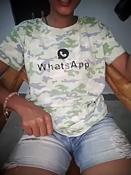 Snapshot of Sexey-Puja chatting on September 2025 03:56:01 AM Sexey-Puja online show from September 2025 03:56:01 AM