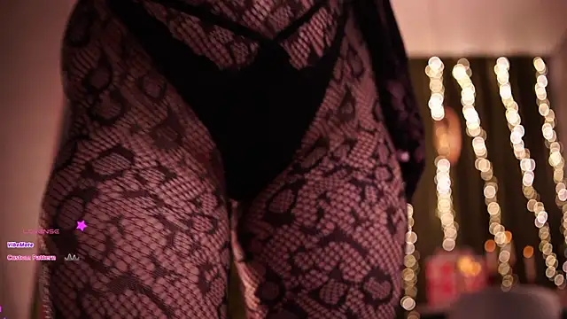 MaryHols online show from December 2025 04:47:01 PM