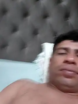 paulinhogostosinho online show from November 2025 10:42:02 PM