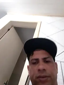 paulinhogostosinho online show from February 2026 01:04:02 AM