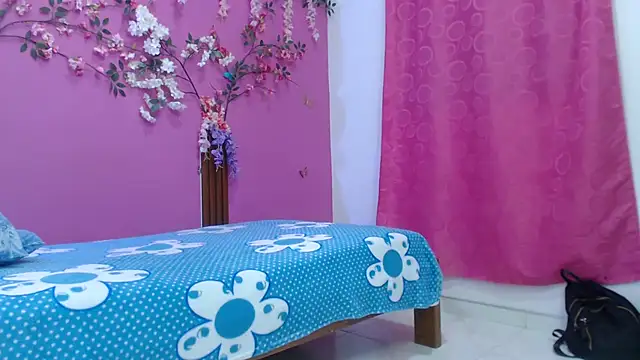 skinnybarbie022 online show from February 2026 01:04:01 AM