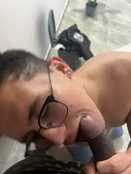 Kurtxxx22 online show from July 2026 05:43:02 AM