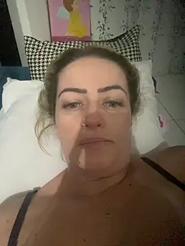 Alerquinasc online show from November 2025 07:14:01 AM