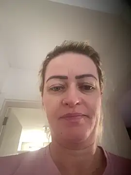 Alerquinasc online show from December 2025 09:38:01 AM