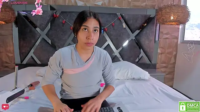 Selene  Lopez  online show from February 2026 07:47:02 PM