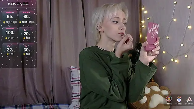 NextVibe  online show from December 2025 06:27:01 PM