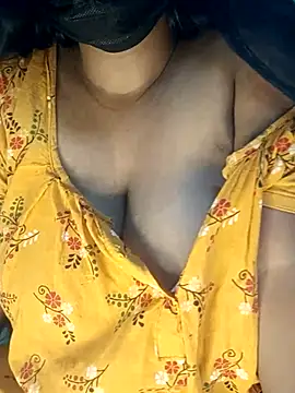 Snapshot of yoursexy_rumi chatting on November 2025 01:55:01 PM yoursexy rumi online show from November 2025 01:55:01 PM