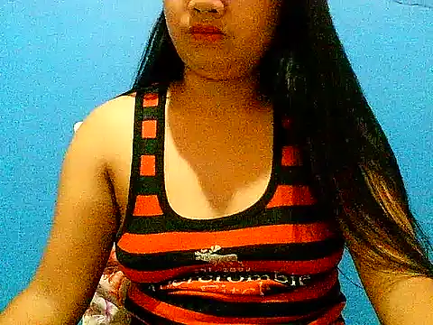 Snapshot of hotmom_pinay chatting on October 2025 10:52:01 PM hotmom pinay online show from October 2025 10:52:01 PM
