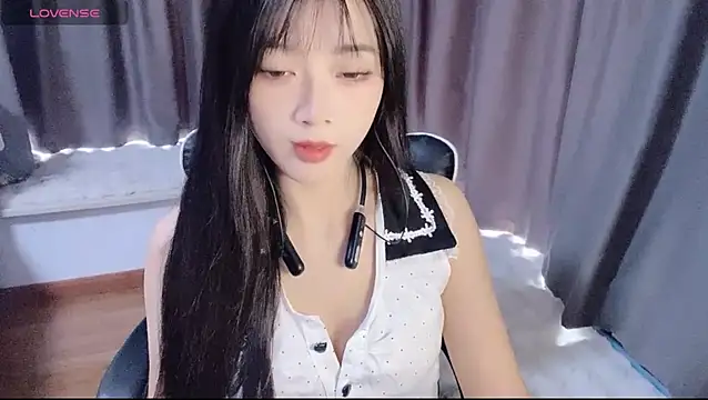 Cicicici-cc online show from November 2025 02:43:02 AM