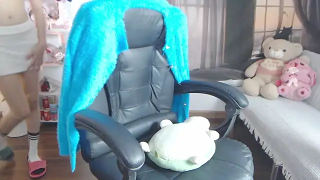 Suzie Wet Cave online show from October 2025 11:42:01 AM