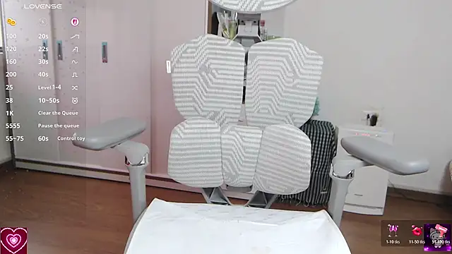 Suzie Wet Cave online show from April 2026 10:24:02 AM