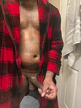 Snapshot of StandOnthatboy chatting on February 2026 04:08:01 PM StandOnthatboy online show from February 2026 04:08:01 PM