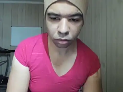 Snapshot of NaturalBeautyQueen chatting on November 2025 11:41:01 AM NaturalBeautyQueen online show from November 2025 11:41:01 AM