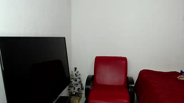 Alex mojica online show from February 2026 06:18:02 AM