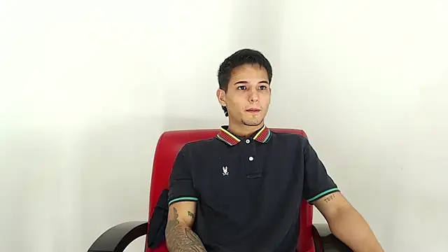 Alex mojica online show from March 2026 06:15:01 AM