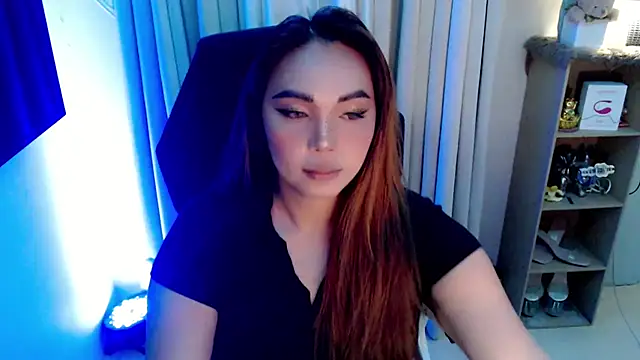 Snapshot of HolLyFaaCKer chatting on September 2025 04:23:02 PM HolLyFaaCKer online show from September 2025 04:23:02 PM