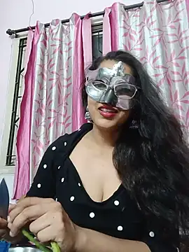 Snapshot of thanusi_2 chatting on July 2026 05:26:02 PM thanusi 2 online show from July 2026 05:26:02 PM