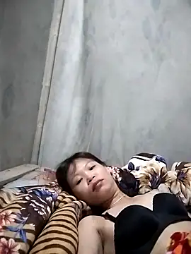 LinhNa999 online show from November 2025 01:19:02 AM