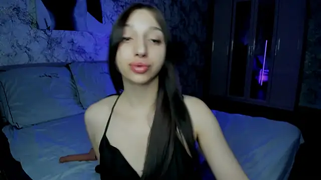 sheillawood online show from November 2025 12:32:01 AM